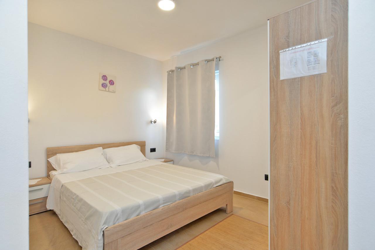 Apartments Elizabeta 1701 Fažana Екстериор снимка